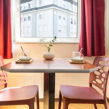 Aparthotel Access 2*