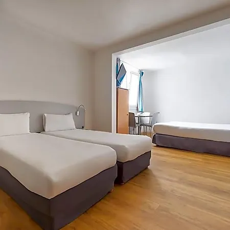 Apart-hotel Access